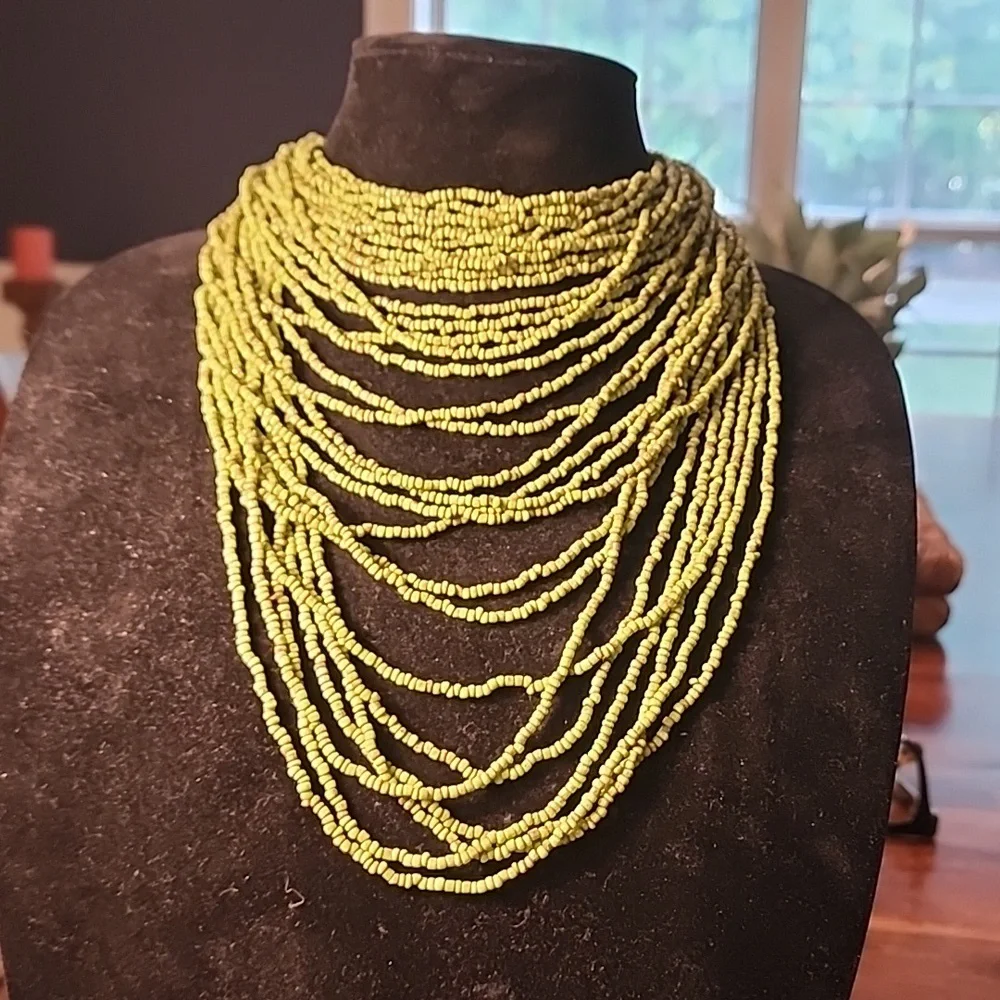 Ben Amun Vintage Rare Multi Strand Green Beaded Choker Bib Necklace - Picture 7 of 7